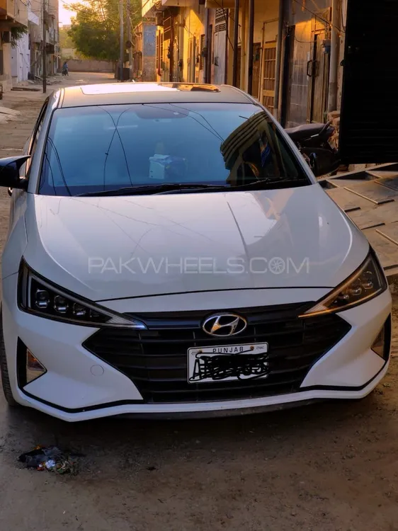 Hyundai Elantra 2023 for Sale in Vehari Image-1