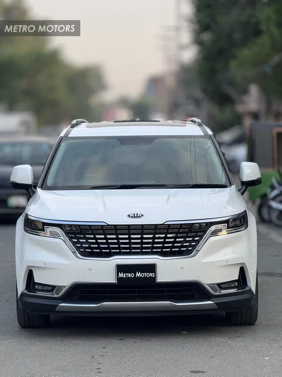 KIA Carnival 2021 for Sale in Lahore Image-1