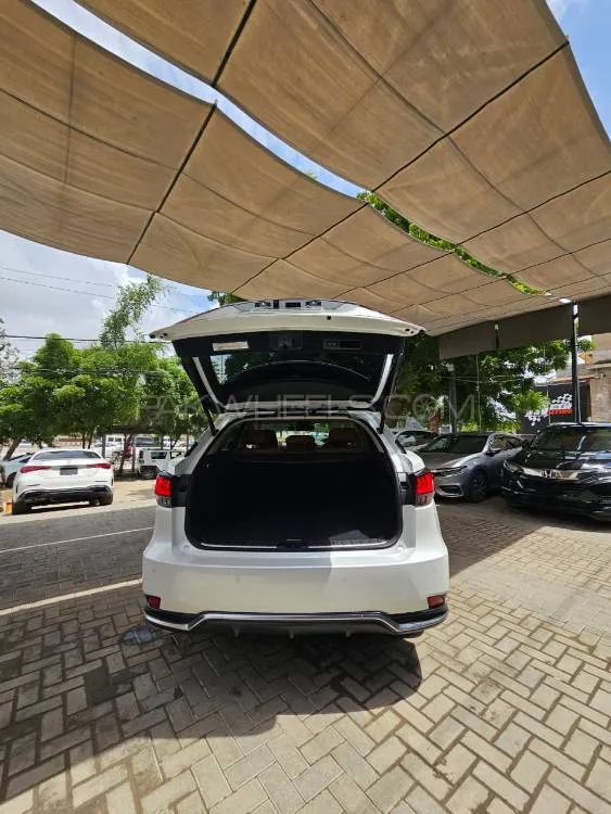 Lexus RX Series 2020 for Sale in Karachi Lexus RX Series 2020 for Sale in Karachi Image-10