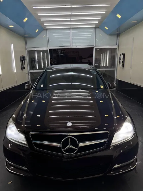 Mercedes Benz C Class 2012 for Sale in Islamabad Image-1