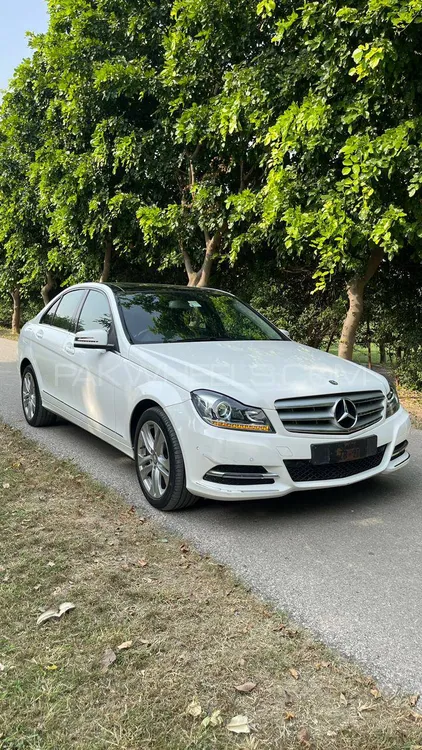 Mercedes Benz C Class 2013 for Sale in Islamabad Image-1
