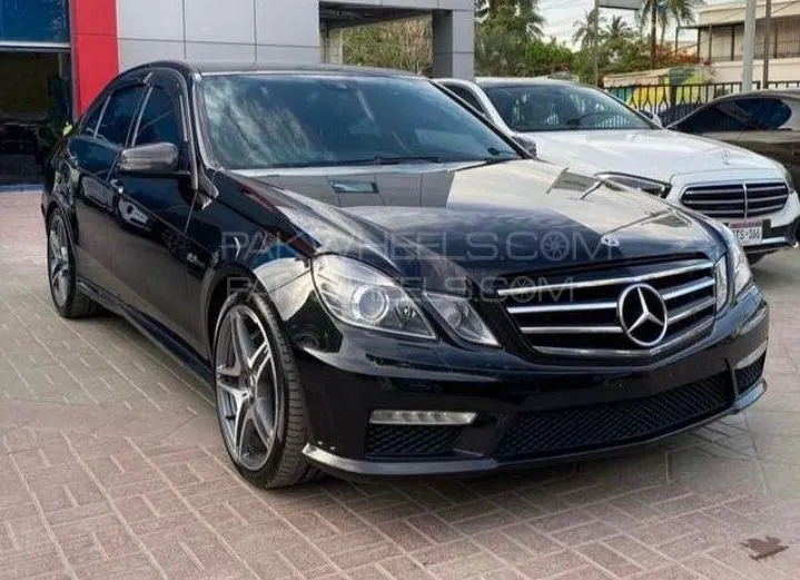 Mercedes Benz E Class 2010 for Sale in Karachi Image-1