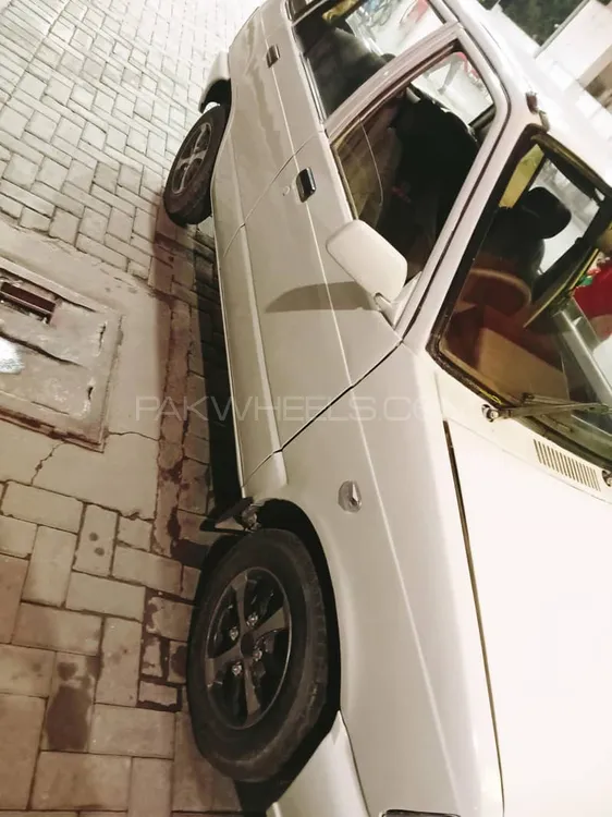 Suzuki Mehran 2005 for Sale in Lahore Image-1