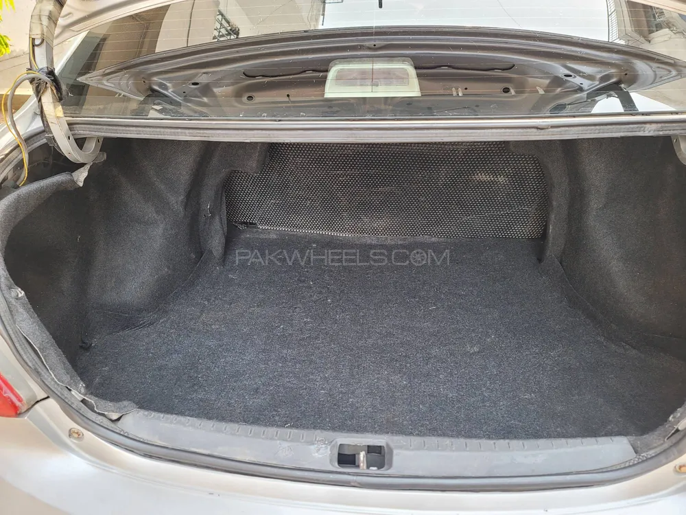 Toyota Belta 2006 for Sale in Lahore Toyota Belta 2006 for Sale in Lahore Image-11