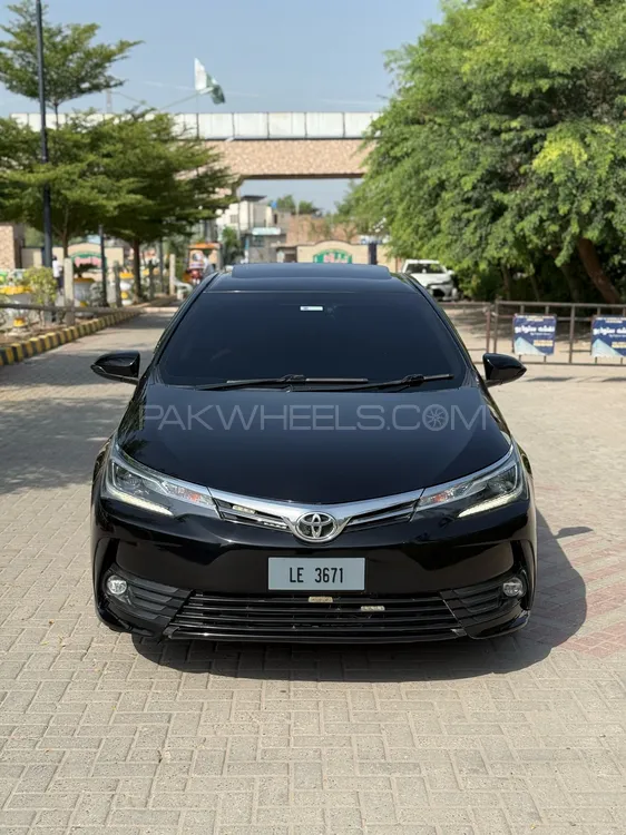Toyota Corolla 2017 for Sale in Jhang Image-1