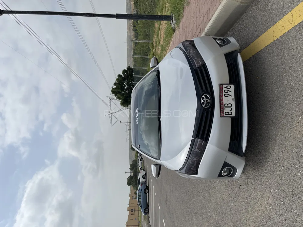 Toyota Corolla 2017 for Sale in Karachi Image-1