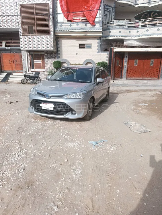 Toyota Corolla Fielder 2015 for Sale in Hyderabad Image-1