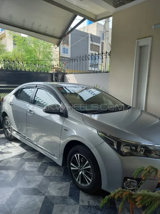 Toyota Corolla 2015 for Sale in Lahore Image-1