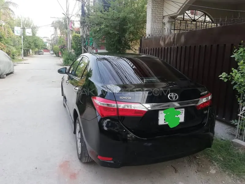 Toyota Corolla 2016 for Sale in Lahore Image-1