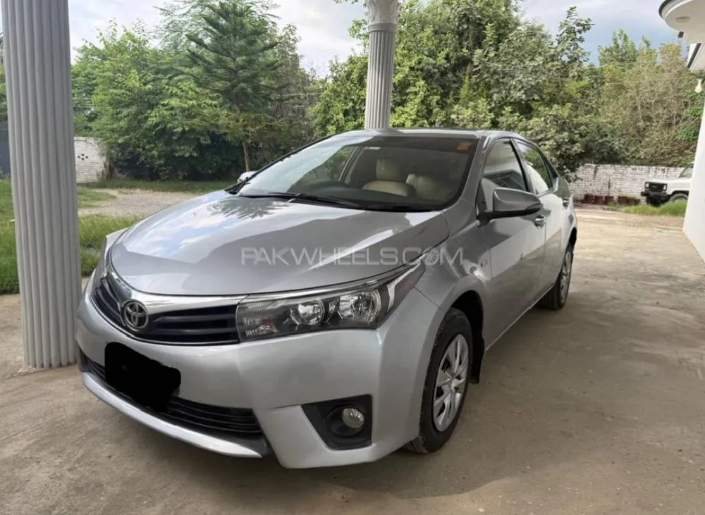 Toyota Corolla 2015 for Sale in Karachi Image-1