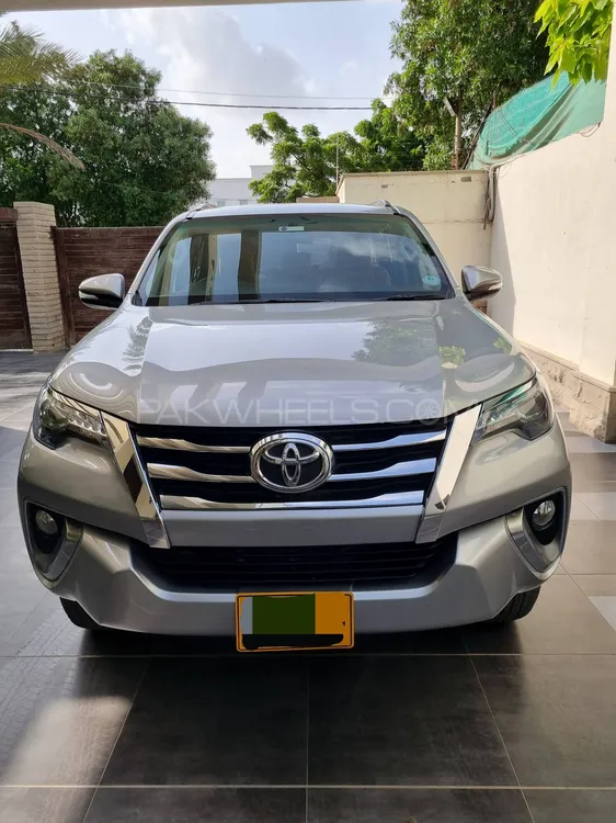 Toyota Fortuner 2018 for Sale in Karachi Image-1