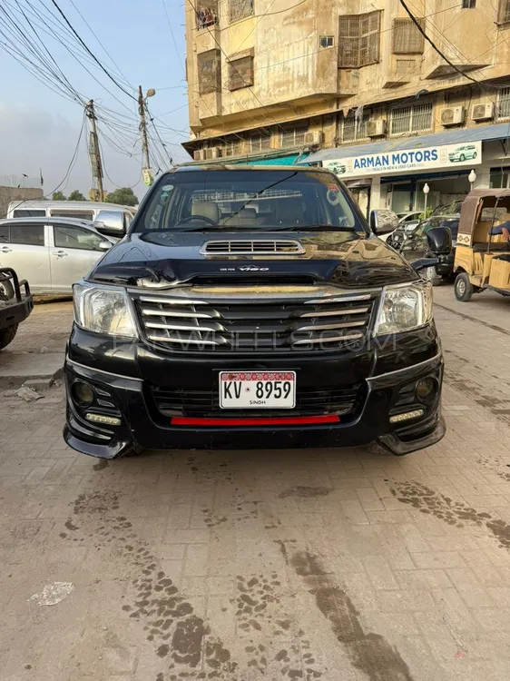 Toyota Hilux 2013 for Sale in Karachi Image-1