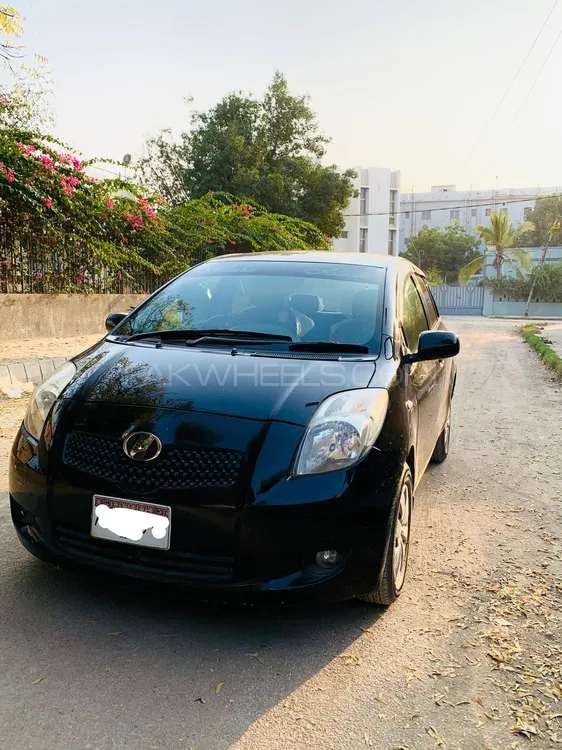 Toyota Vitz 2007 for Sale in Karachi Image-1