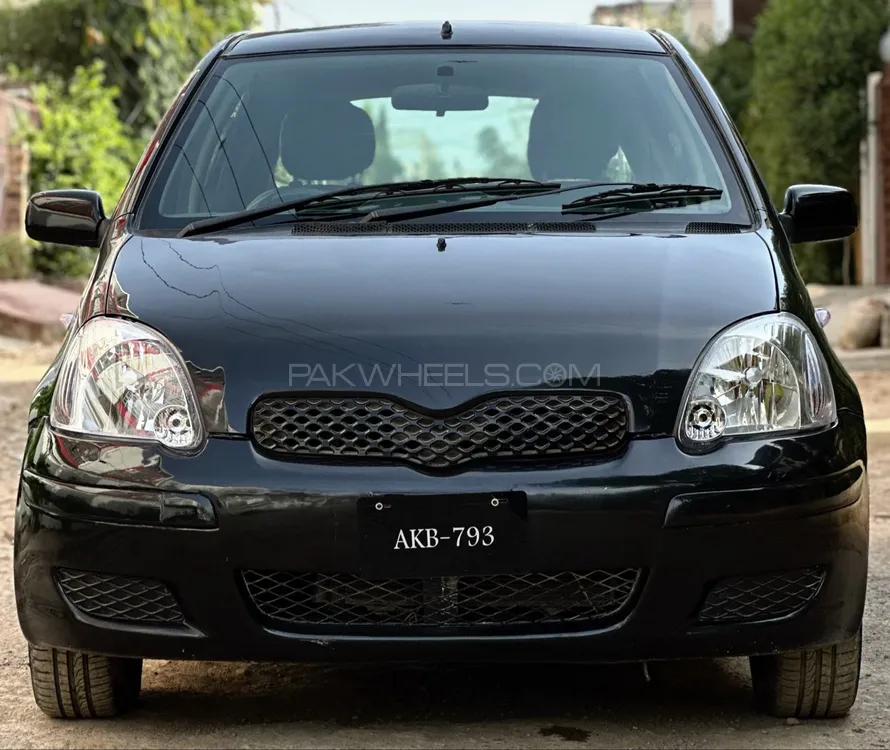 Toyota Vitz 1999 for Sale in Karachi Image-1