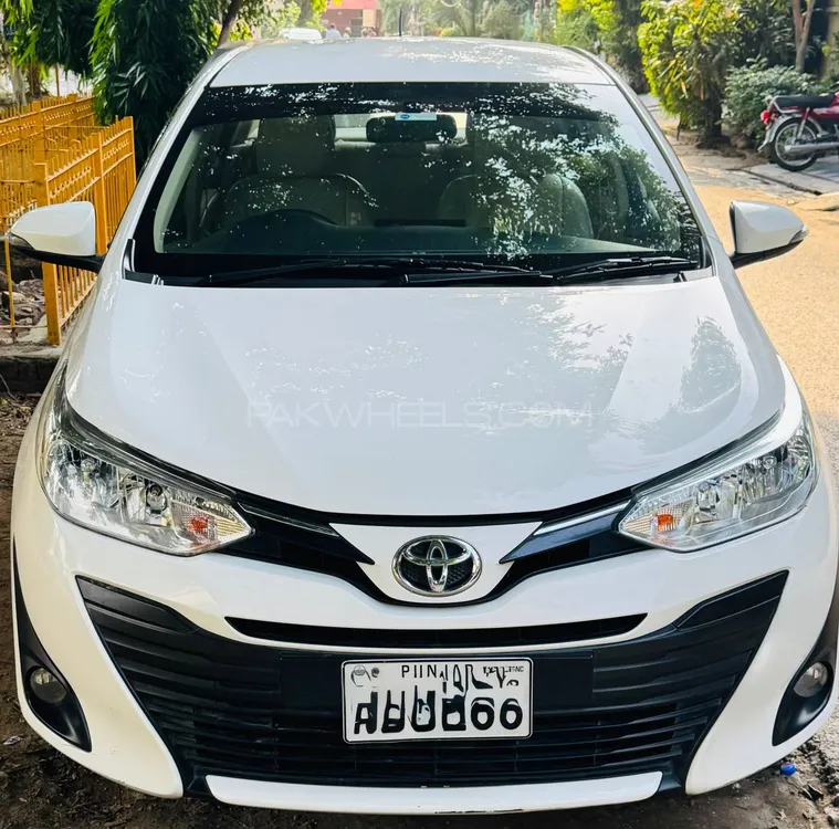 Toyota Yaris Sedan 2021 for Sale in Lahore Image-1