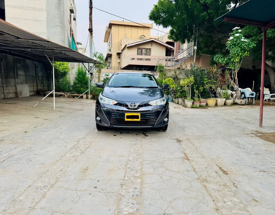 Toyota Yaris Sedan 2020 for Sale in Karachi Image-1
