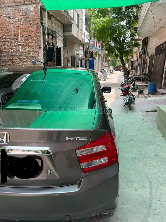 Honda City 2017 for Sale in Faisalabad Image-1