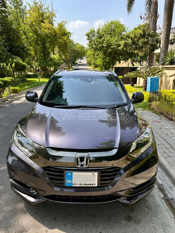Honda Vezel 2016 for Sale in Islamabad Image-1