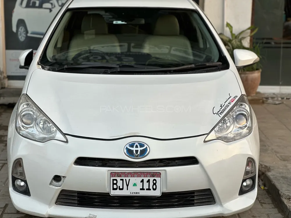 Toyota Aqua 2014 for Sale in Karachi Image-1