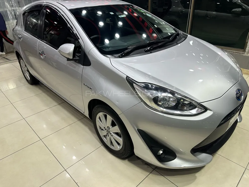 Toyota Aqua 2017 for Sale in Lahore Image-1