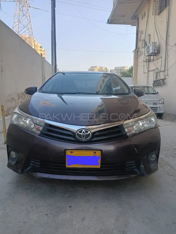 Toyota Corolla 2015 for Sale in Karachi Image-1