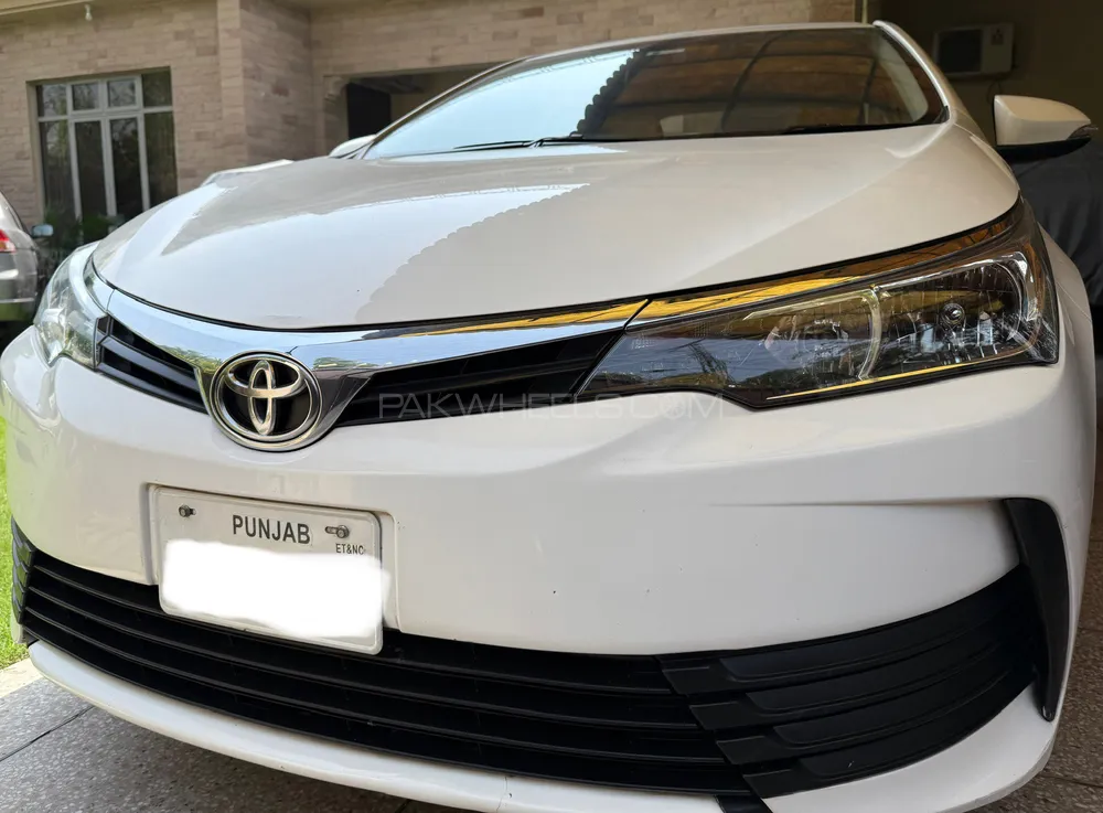 Toyota Corolla 2020 for Sale in Lahore Image-1