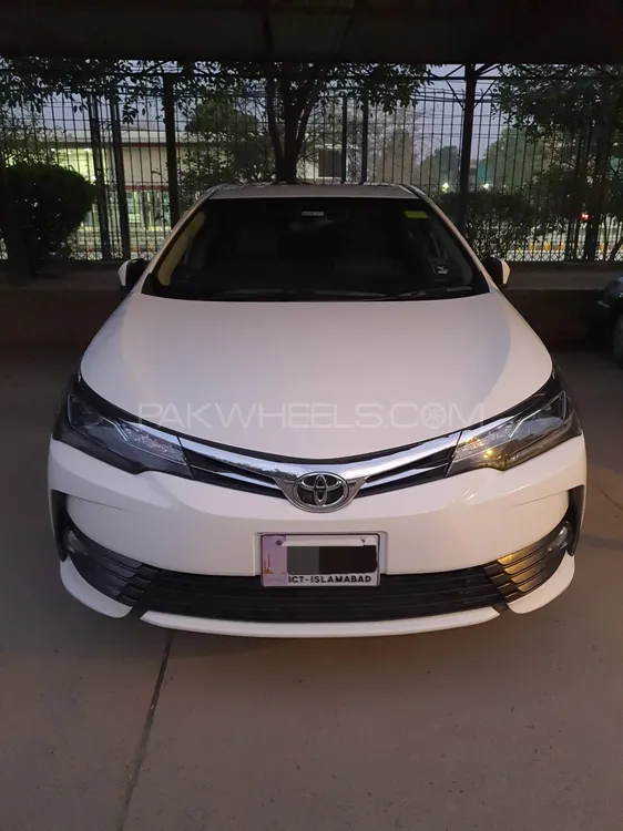 Toyota Corolla 2018 for Sale in Peshawar Image-1