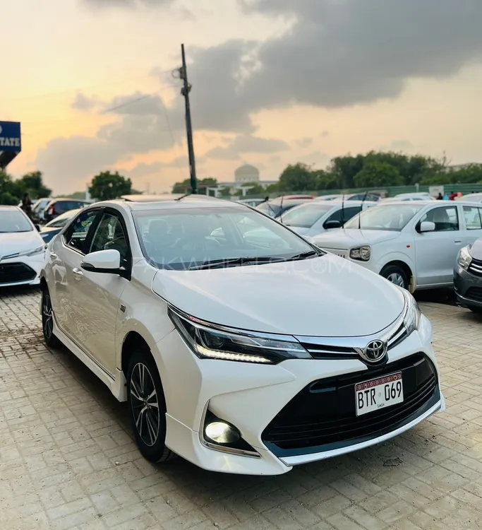 Toyota Corolla 2021 for Sale in Karachi Image-1
