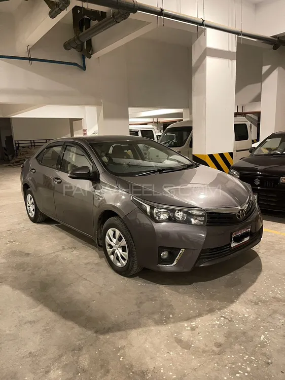 Toyota Corolla 2015 for Sale in Karachi Image-1