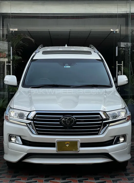 Toyota Land Cruiser 2017 for Sale in Lahore Image-1