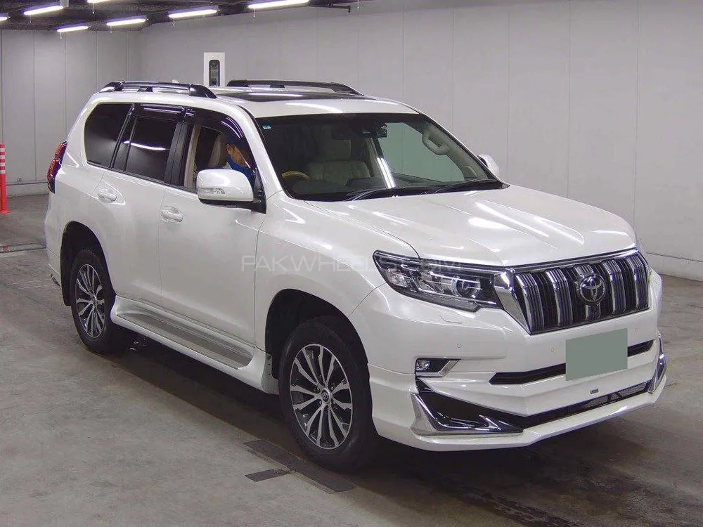 Toyota Prado 2021 for Sale in Karachi Image-1