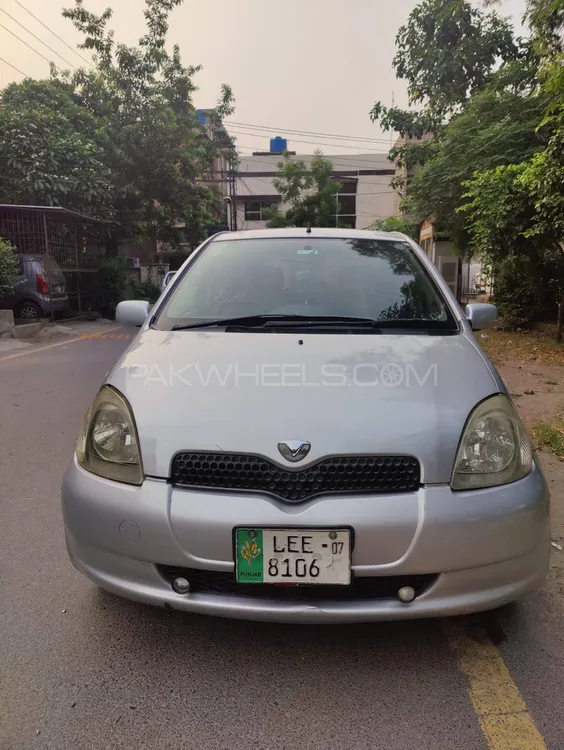 Toyota Vitz 1999 for Sale in Lahore Image-1