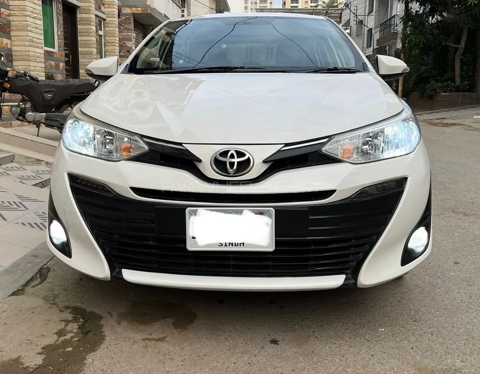 Toyota Yaris Sedan 2021 for Sale in Karachi Image-1