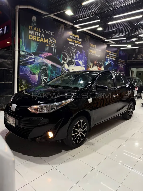 Toyota Yaris Sedan 2022 for Sale in Karachi Image-1