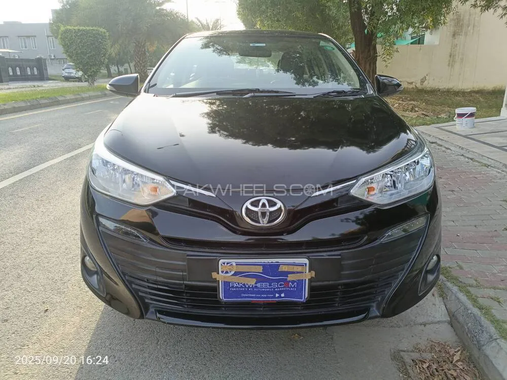 Toyota Yaris Sedan 2022 for Sale in Lahore Image-1