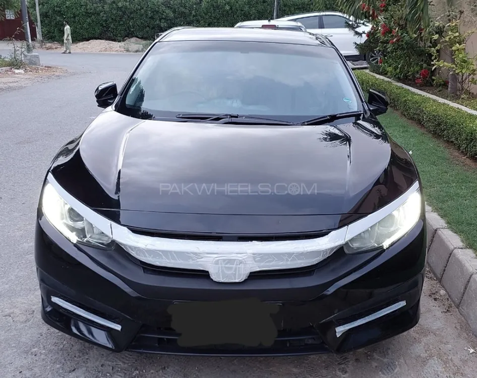 Honda Civic 2018 for Sale in Karachi Image-1