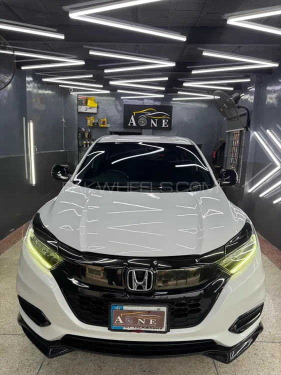 Honda Vezel 2017 for Sale in Rawalpindi Image-1