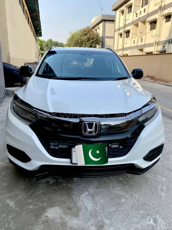 Honda Vezel 2015 for Sale in Islamabad Image-1