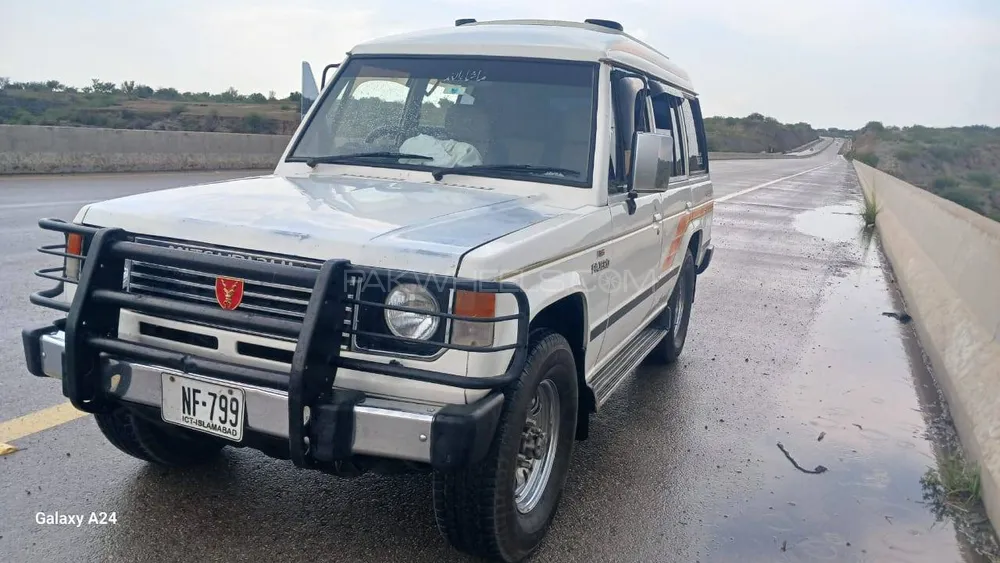 Mitsubishi Pajero 1988 for Sale in Dera ismail khan Image-1