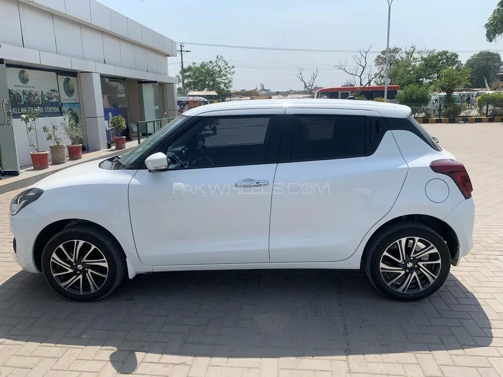 Suzuki Swift 2025 for Sale in Sialkot Image-1