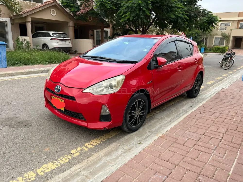 Toyota Aqua 2013 for Sale in Karachi Image-1