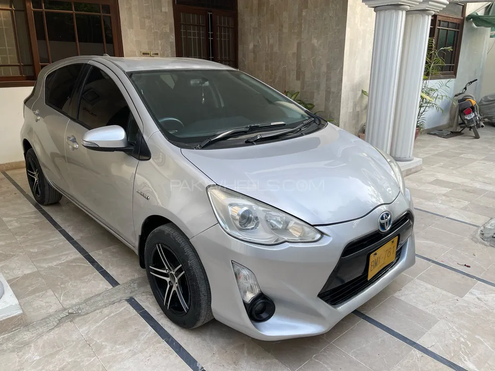 Toyota Aqua 2015 for Sale in Karachi Image-1