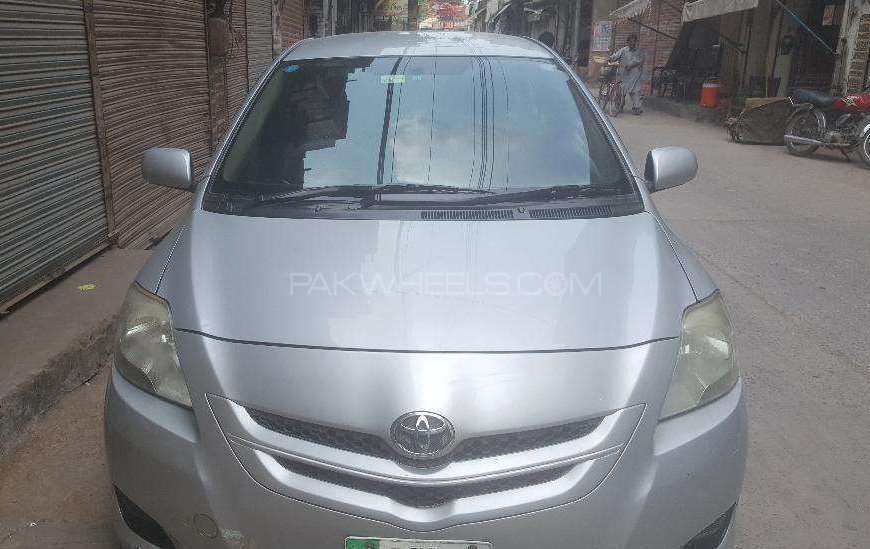 Toyota Belta 2005 for Sale in Lahore Image-1