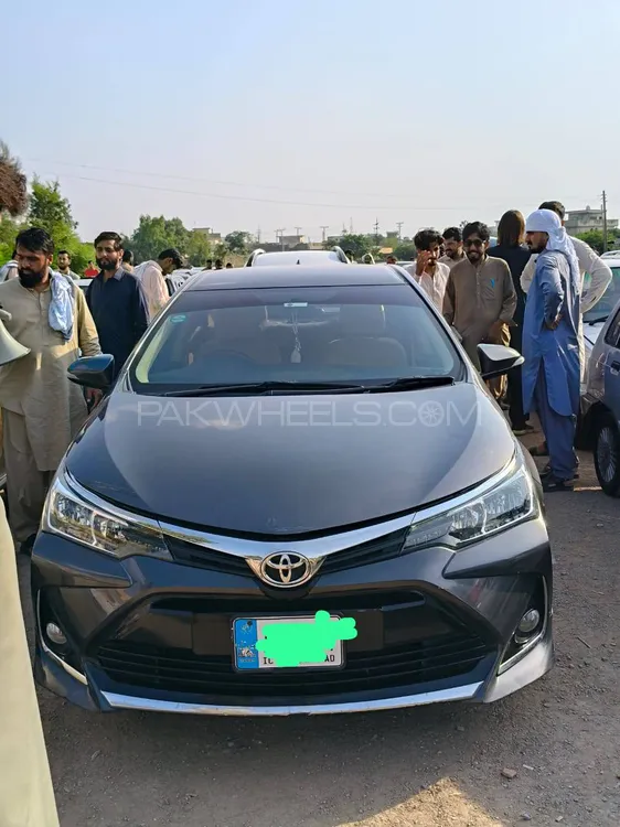 Toyota Corolla 2018 for Sale in Islamabad Image-1