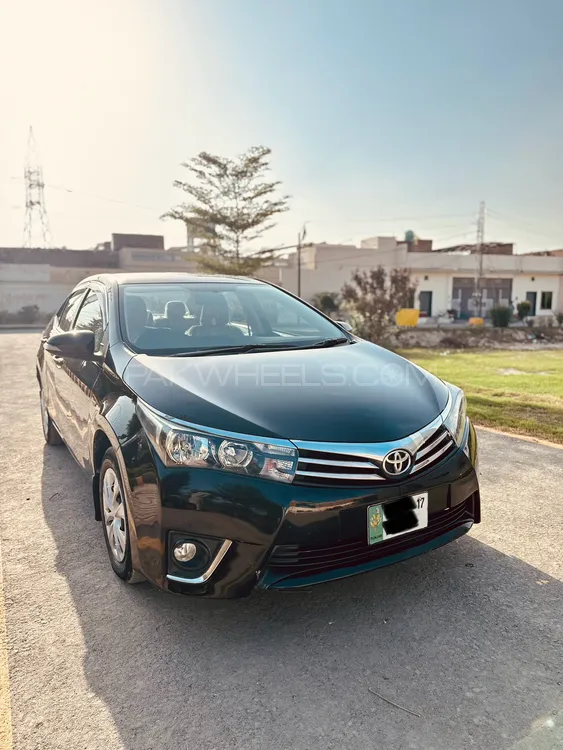 Toyota Corolla 2017 for Sale in Burewala Image-1