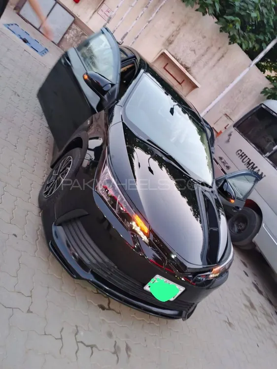 Toyota Corolla 2019 for Sale in Sialkot Image-1