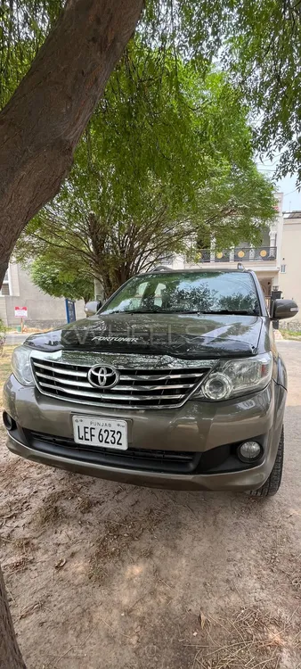 Toyota Fortuner 2014 for Sale in Lahore Image-1