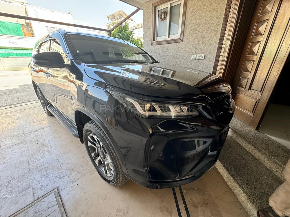 Toyota Fortuner 2022 for Sale in Islamabad Image-1