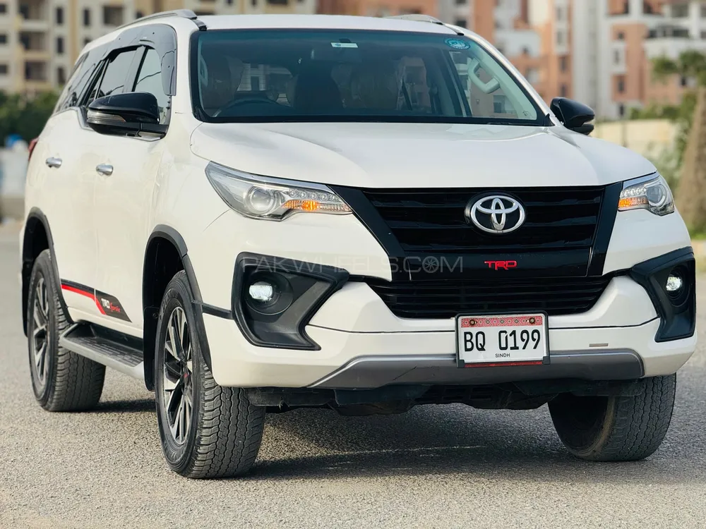 Toyota Fortuner 2020 for Sale in Karachi Image-1