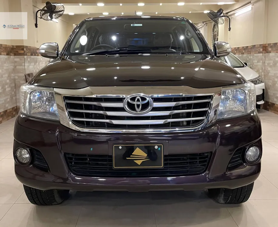 Toyota Hilux 2012 for Sale in Karachi Image-1